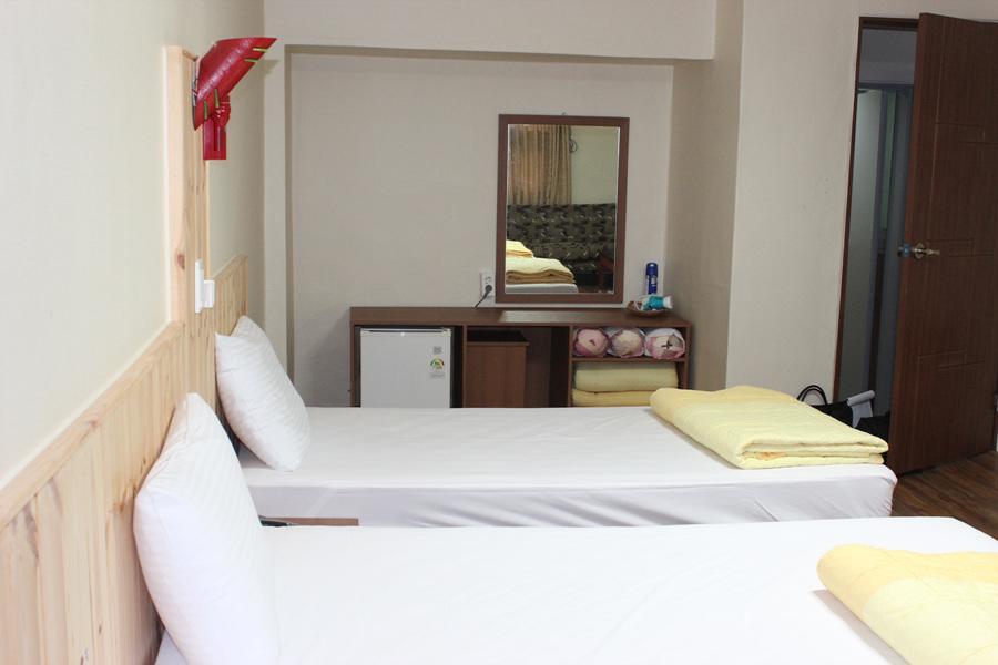 Hyundai Tourist Hotel Csedzsu Kültér fotó